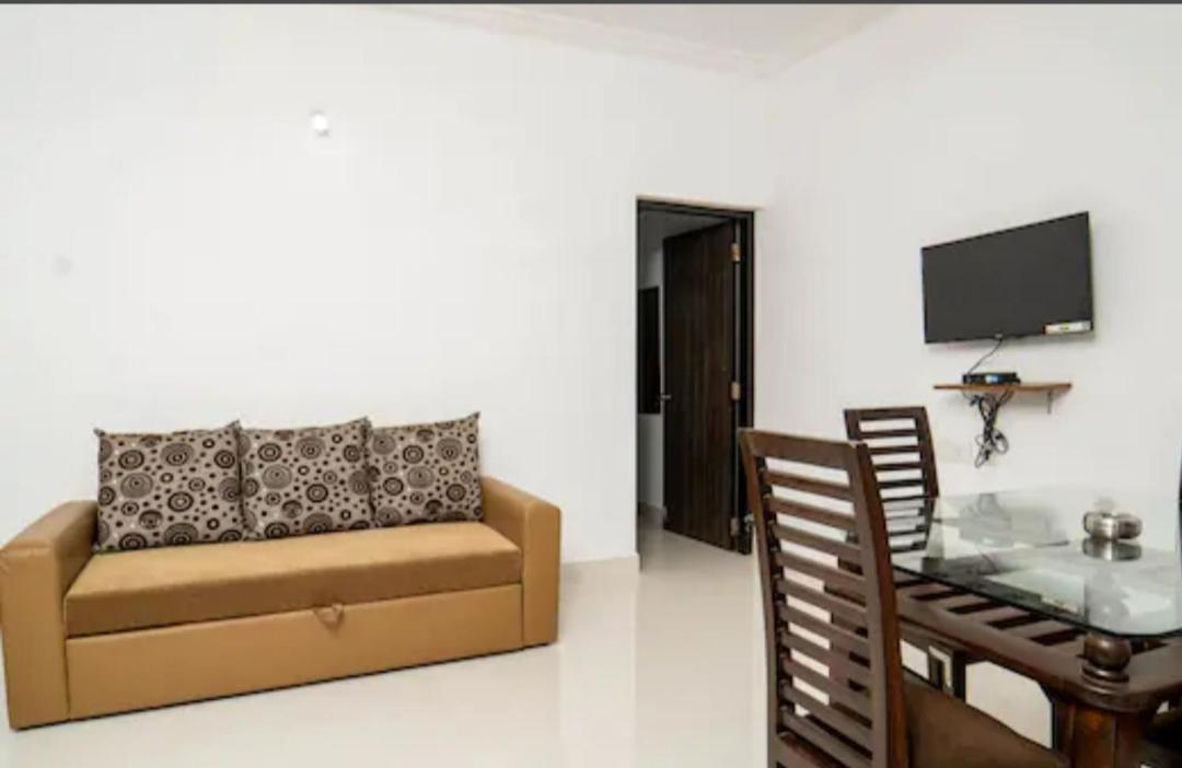 Esha Apartment Calangute Habitación foto