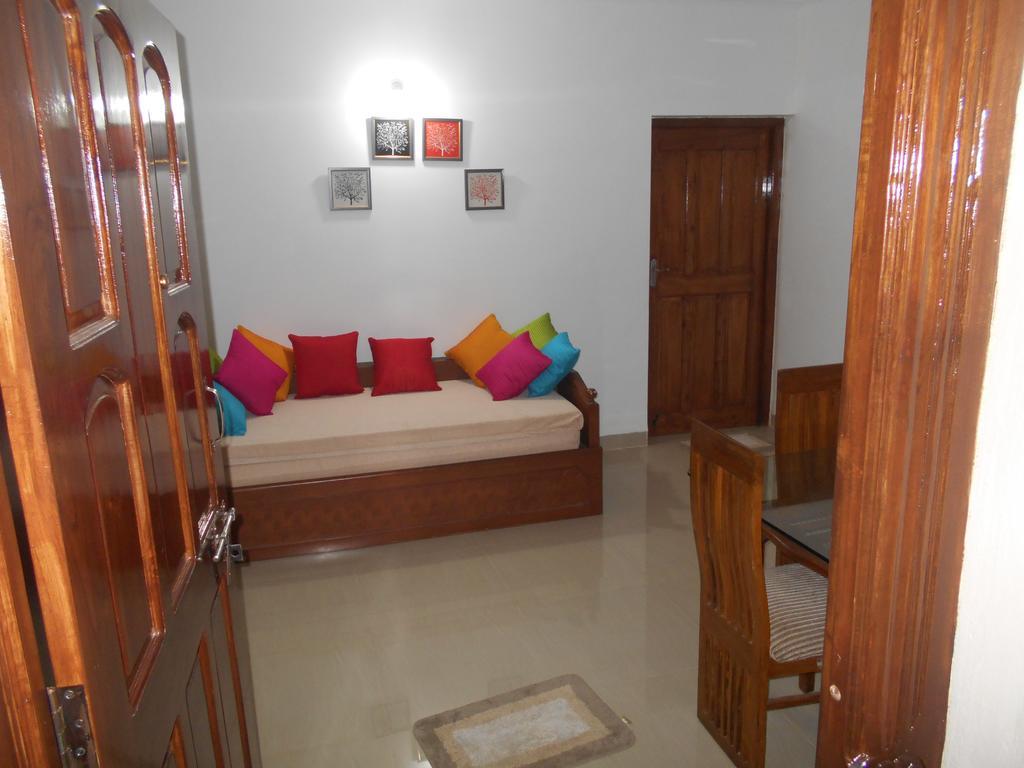 Esha Apartment Calangute Habitación foto